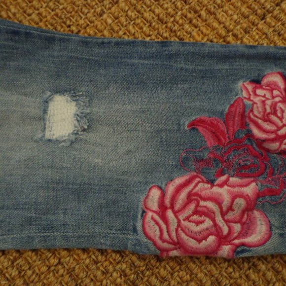 NWT inc Denim SKINNY LEG Crop Blue Jeans Roses - Picture 12 of 16
